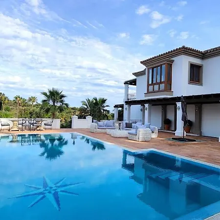 Villa 10 Bedroom Palace Huge Garden, Sea View! Estepona