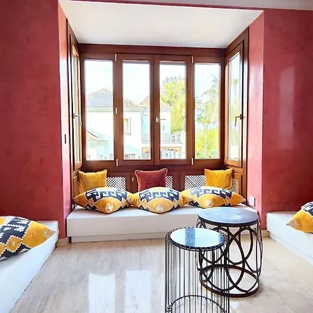 10 Bedroom Palace Huge Garden, Sea View!