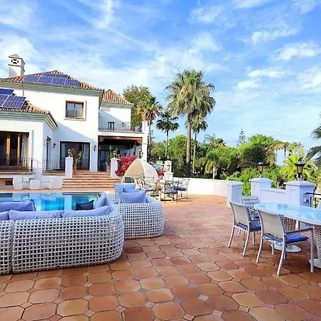 Villa 10 Bedroom Palace Huge Garden, Sea View! Estepona