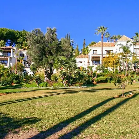 10 Bedroom Palace Huge Garden, Sea View! Estepona