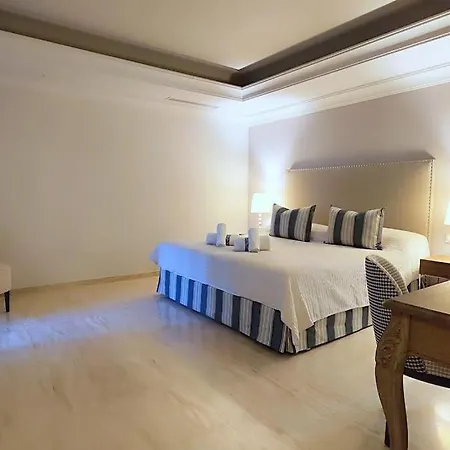 Villa 10 Bedroom Palace Huge Garden, Sea View!
