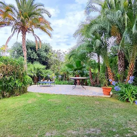 Villa 10 Bedroom Palace Huge Garden, Sea View! *