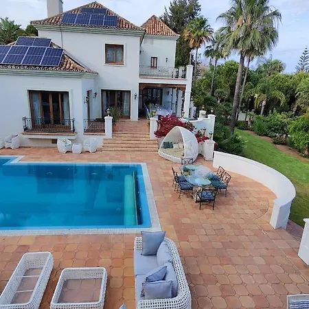 Villa 10 Bedroom Palace Huge Garden, Sea View!