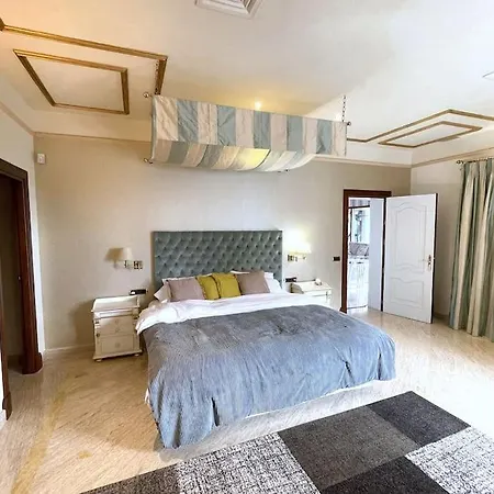 10 Bedroom Palace Huge Garden, Sea View! Villa *